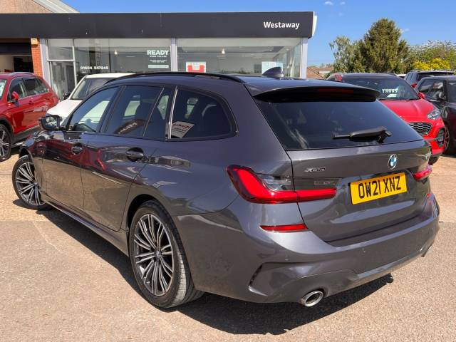 2021 BMW 3 Series 2.0 320d xDrive MHT M Sport 5dr Step Auto