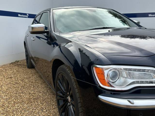 2013 Chrysler 300C 3.0 V6 CRD Executive 4dr Auto