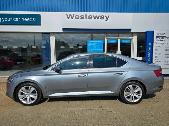 2020 Skoda Superb 1.4 TSI iV SE Technology DSG 5dr