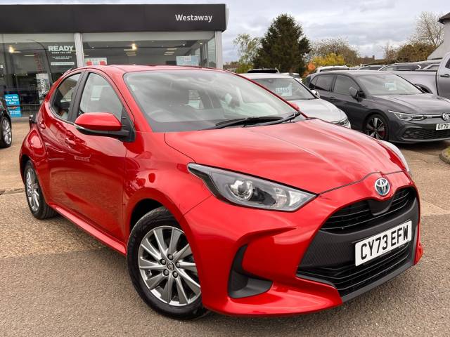 Toyota Yaris 1.5 Hybrid Icon 5dr CVT Hatchback Petrol/Electric Hybrid RED