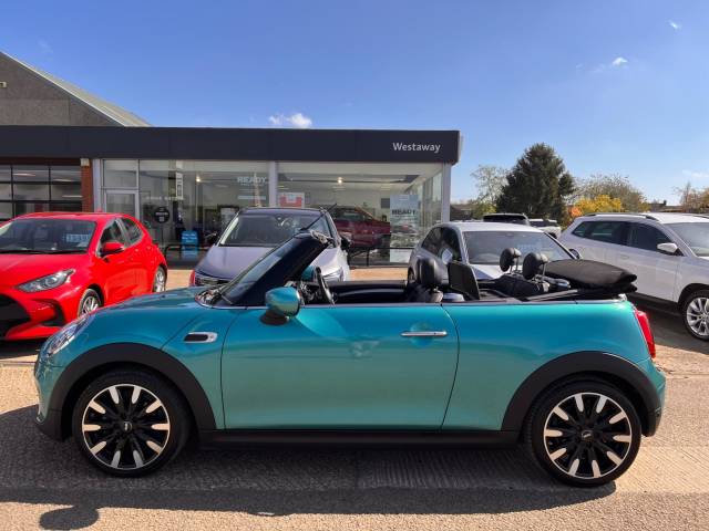 2020 Mini Convertible 1.5 Cooper Exclusive II 2dr