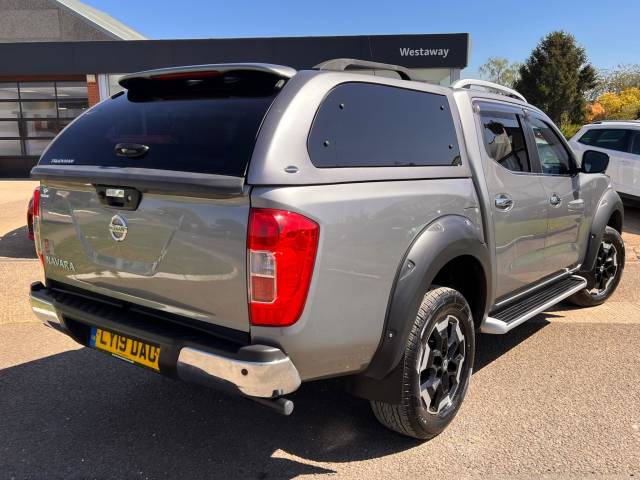 2019 Nissan Navara Double Cab Pick Up Tekna 2.3dCi 190 TT 4WD Auto
