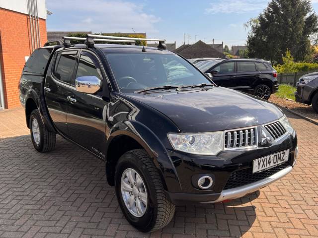 Mitsubishi L200 2.5 Double Cab DI-D Trojan 4WD 175Bhp Pick Up Diesel BLACK