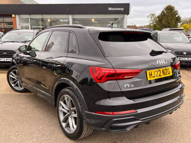 2022 Audi Q3 1.5 35 TFSI Black Edition 5dr