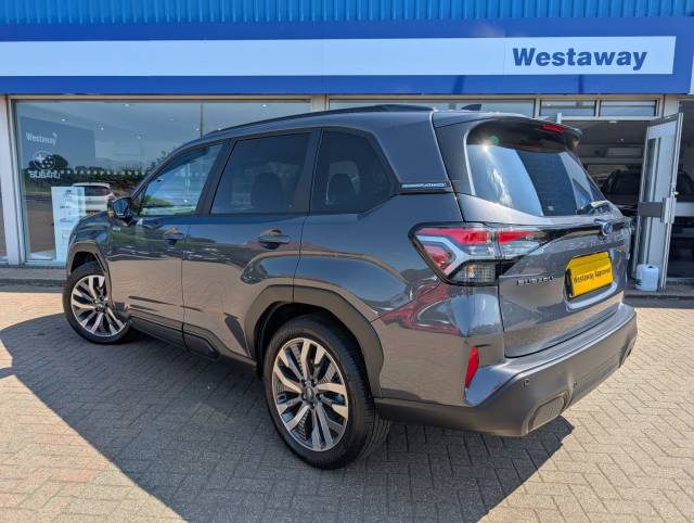 2026 Subaru Forester 2.0i e-Boxer Touring 5dr Lineartronic