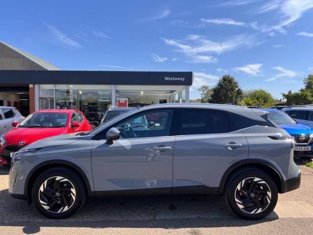 2024 Nissan Qashqai 1.3 DiG-T MH 158 N-Connecta 5dr Xtronic