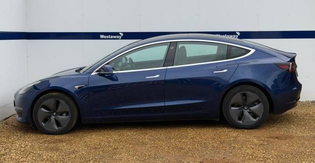 2019 Tesla Model 3 0.0 Long Range AWD 4dr Auto