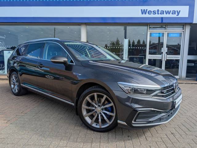 Volkswagen Passat 1.4 TSI PHEV GTE Advance 5dr DSG Estate Petrol / Electric Hybrid GREY