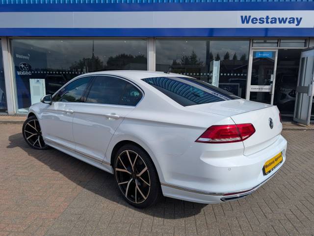 2016 Volkswagen Passat 2.0 TDI SCR 190 R-Line 4dr DSG