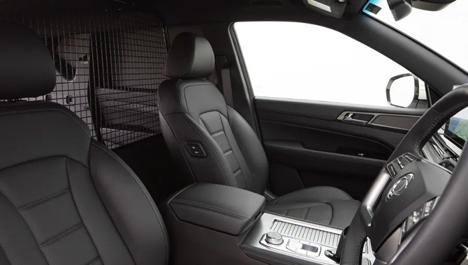 KGM Rexton Commercial -