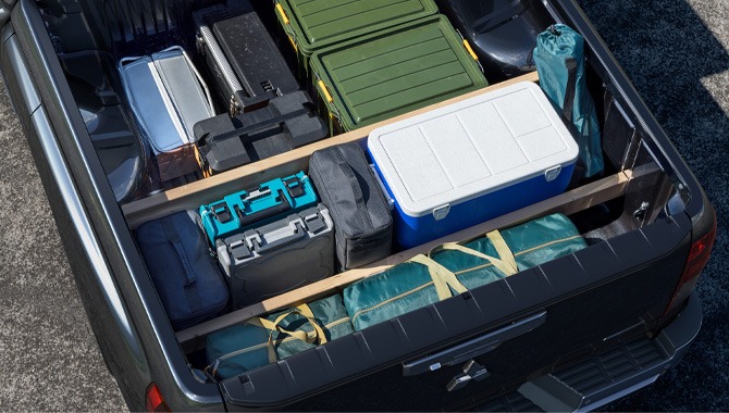 All-New Mitsubishi L200 - Interior